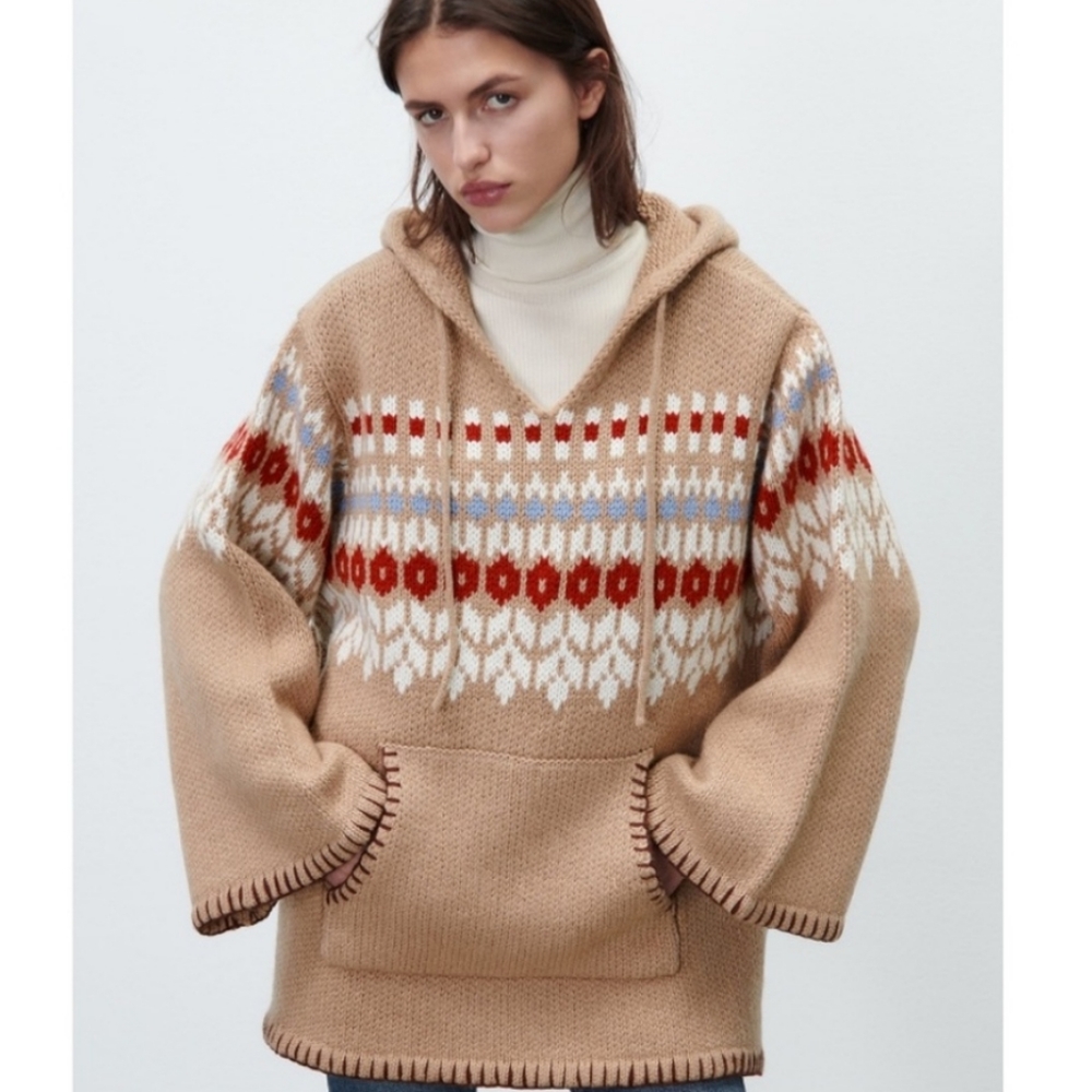 Wool Blend Jacquard Poncho